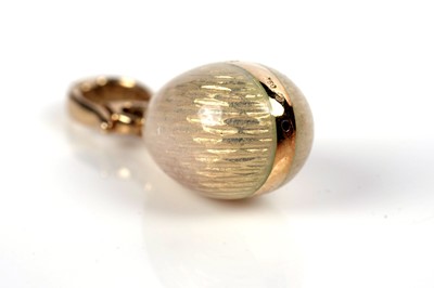 Lot 1273 - Faberge: a limited edition easter egg pendant