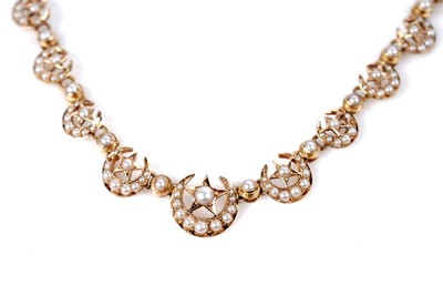 Lot 1276 - A Victorian pearl necklace