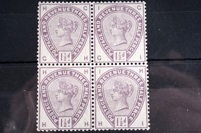 Lot 1195 - GB QV 1883-4 1 1/2d block of four (2x2), sg188