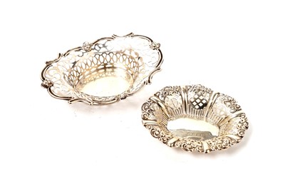 Lot 861 - Victorian and later silver bon bon and pin dishes