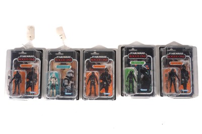 Lot 1521 - Carded Kenner Star Wars ‘Rogue One’ Vintage Collection figures