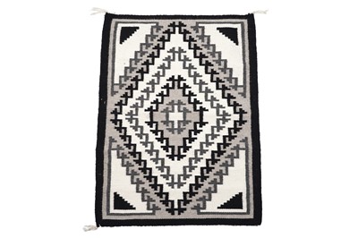 Lot 1481 - A Navajo rug