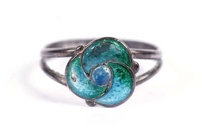 Lot 741 - An Arts and Crafts silver and enamel ring