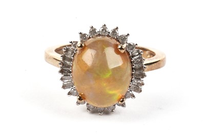 Lot 481 - An opal and diamond ring