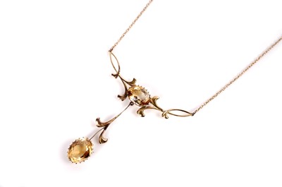 Lot 1242 - An Edwardian gold drop necklace