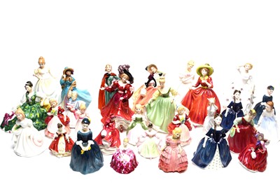 Lot 196 - A large collection of Royal Doulton figurines