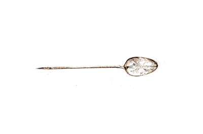 Lot 778 - An 18th Century silver moat spoon