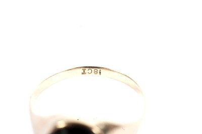 Lot 858 - A bloodstone signet ring; an 18ct yellow gold wedding band