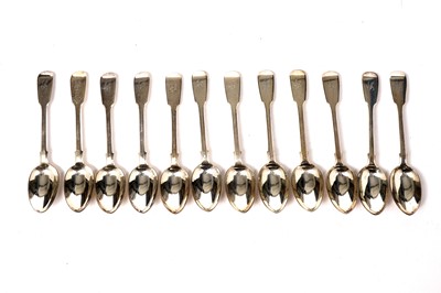 Lot 1752 - A set of twelve Victorian silver Fiddle pattern teaspoons