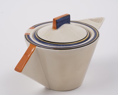 Lot 564 - A Clarice Cliff ‘Ravel’ pattern tea service