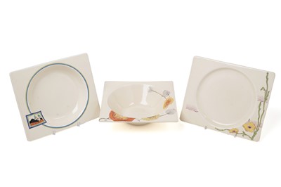 Lot 306 - A selection of Clarice Cliff The Biarritz Bizarre dinnerware