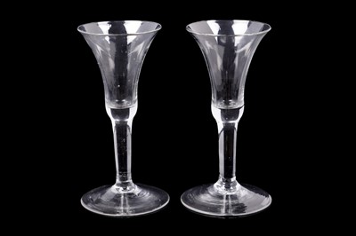 Lot 436 - A pair of bell-shaped wine glasses