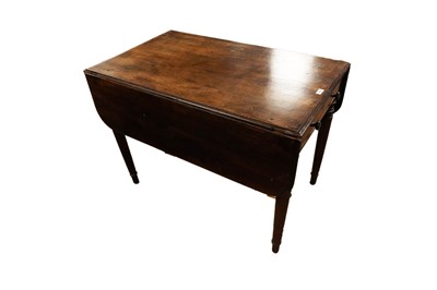 Lot 110 - A George III mahogany Pembroke table