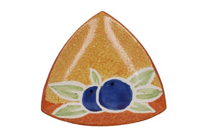 Lot 533 - A Clarice Cliff Bizarre ‘Nuage’ pattern triangular dish