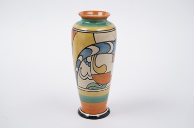 Lot 554 - A Clarice Cliff Bizarre ‘Zap’ pattern vase
