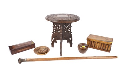 Lot 601 - A collection of treen wares