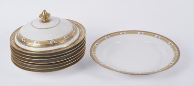 Lot 330 - A Richard Ginori ‘Kaiser’s Yacht’ pattern part dinner service