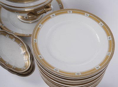 Lot 330 - A Richard Ginori ‘Kaiser’s Yacht’ pattern part dinner service