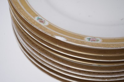 Lot 330 - A Richard Ginori ‘Kaiser’s Yacht’ pattern part dinner service