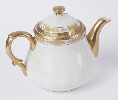 Lot 330 - A Richard Ginori ‘Kaiser’s Yacht’ pattern part dinner service