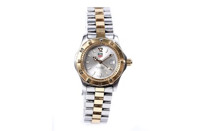 Lot 790 - Tag Heuer Professional: a lady's quartz wristwatch