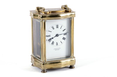 Lot 184 - An early 20th Century French brass carriage clock