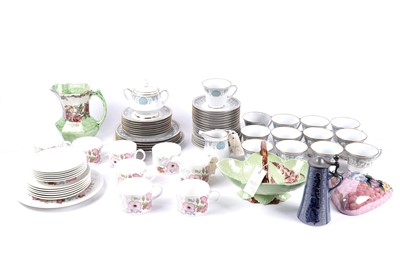 Lot 188 - A selection of decorative ceramics