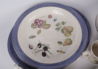 Lot 226 - A Wedgwood ‘Sarah’s Garden’ pattern part tea and dinner service