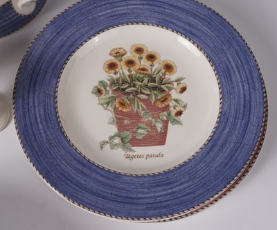Lot 226 - A Wedgwood ‘Sarah’s Garden’ pattern part tea and dinner service