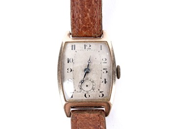 Lot 258 - An Art Deco gold cased manual wind wristwatch