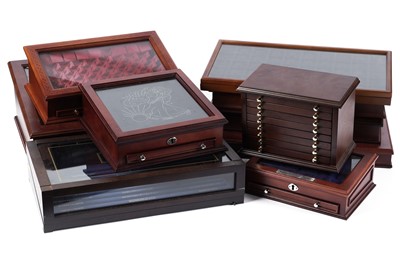 Lot 495 - A selection of modern mahogany coin collectors’ cabinets