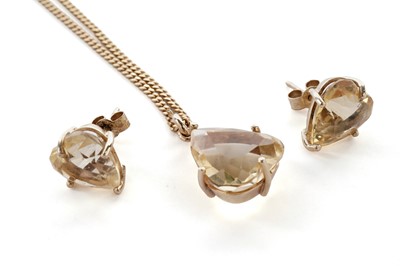 Lot 124 - A suite of heart-shaped citrine jewellery