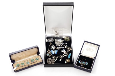 Lot 247 - A collection of antique enamelled and other jewellery