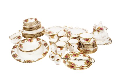 Lot 405 - A Royal Albert ‘Old Country Roses’ pattern part tea and dinner service