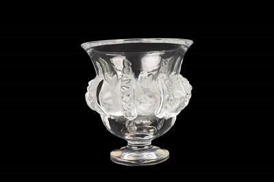 Lot 891 - A Lalique 'Dampierre' vase