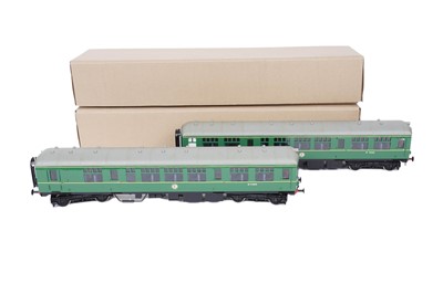 Lot 76 - A boxed 0-gauge BR green two car Derby