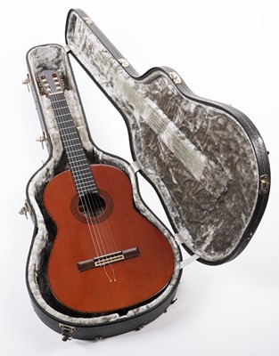 Lot 78 - A Cima Model 389 classical guitar
