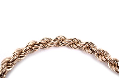 Lot 65 - A 9ct yellow gold twist link chain necklace
