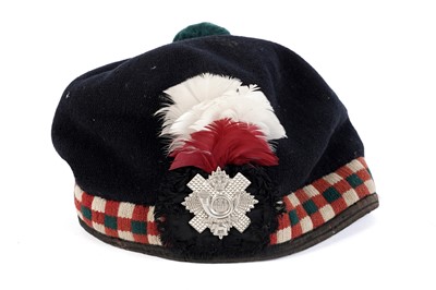 Lot 82 - Highland Light Infantry other ranks Kilmarnock bonnet