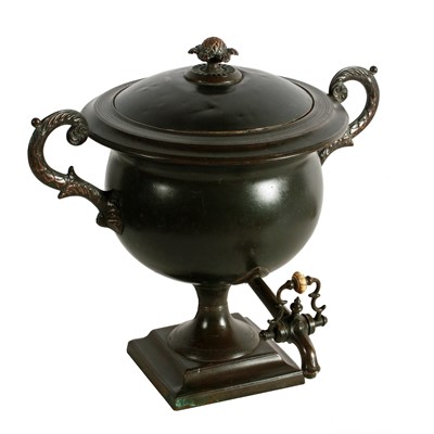 Lot 358 - A late Georgian copper samovar or urn