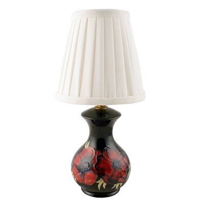 Lot 40 - A Moorcroft 'Pansy' pattern table lamp