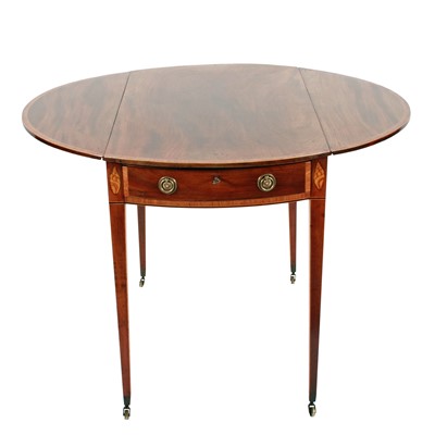 Lot 468 - A fine George III mahogany Pembroke table in Sheraton style