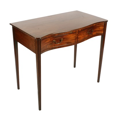 Lot 473 - A fine George III mahogany serpentine side table in the Hepplewhite style