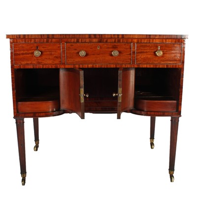 Lot 552 - A Regency mahogany knee-hole writing or dressing table