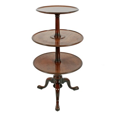 Lot 576 - A George III mahogany three-tier dumb waiter