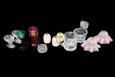 Lot 110 - Assorted glassware