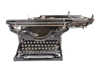 Lot 184 - An early 20th Century cast metal Underwood Standard typewriter