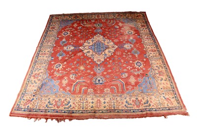 Lot 267 - An Ushak carpet