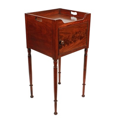 Lot 635 - A late Georgian mahogany bedside cabinet