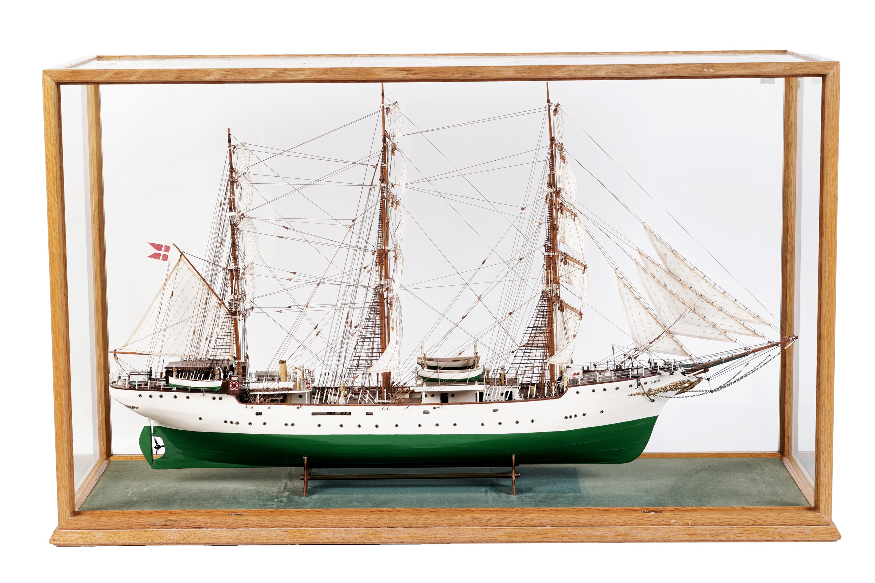 Lot 686 - A large cased hand-built scale model of the